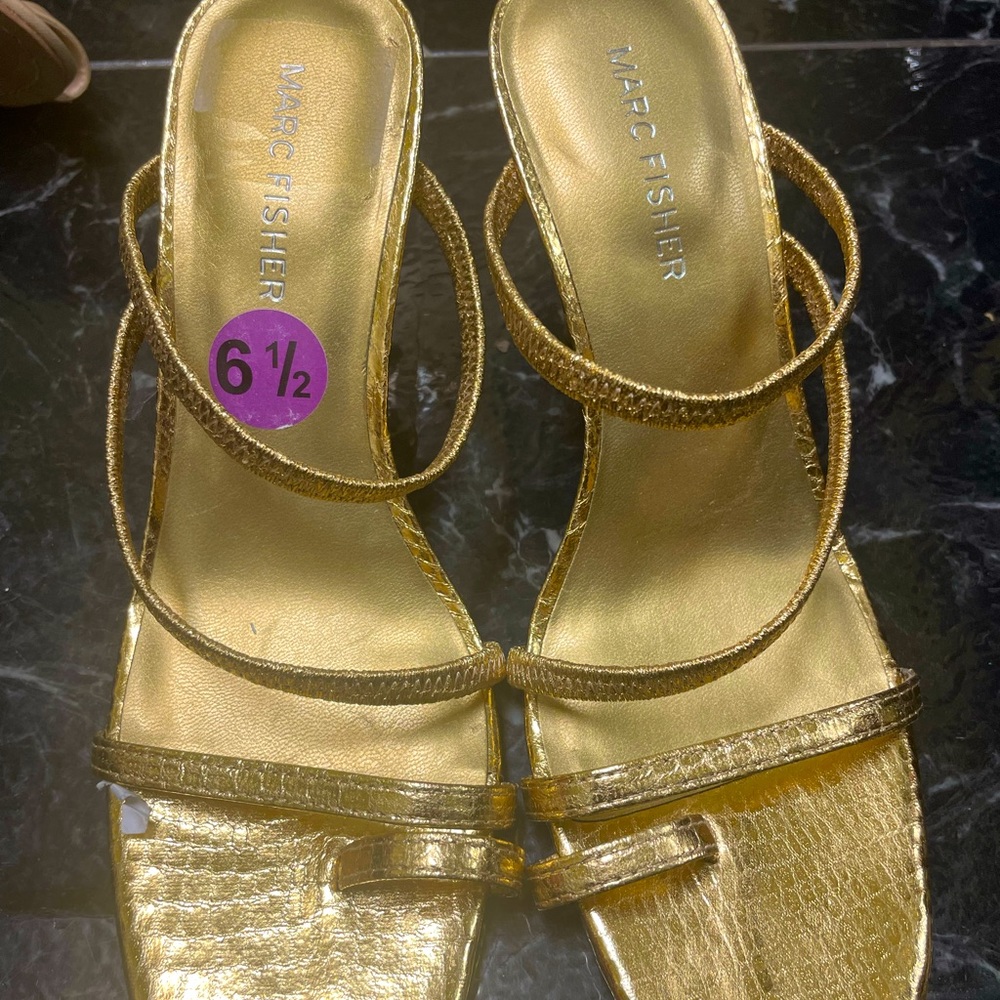 brand Marc fisher , size 6.5